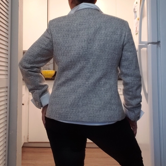 Dana Buchman womens Blazer, SIze 12 Petite. - Picture 5 of 14